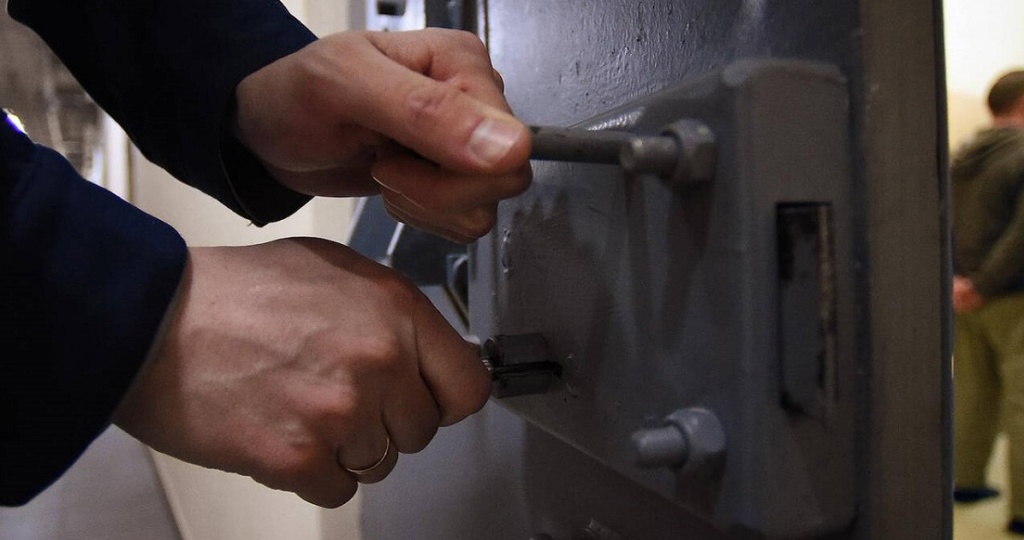 Мирзиёев помиловал 286 лиц, отбывающих наказание за совершение различных преступлений