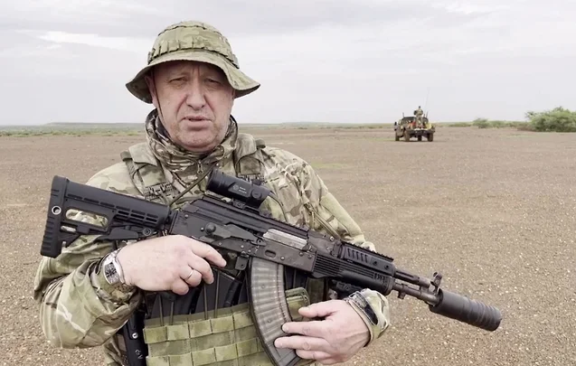 Самолет, в котором находился основатель ЧВК "Вагнер" Евгений Пригожин, разбился в Тверской области. Главное 