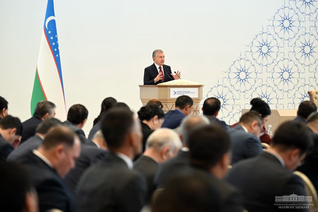 Узбекистан не сможет обеспечить рост экономики за счет продажи нефтегазовых ресурсов – Мирзиёев Узбекистан не сможет обеспечить рост экономики за счет продажи нефтегазовых ресурсов – Мирзиёев