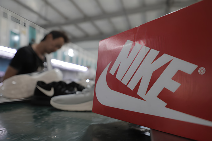 В Узбекистане начали выпускать кроссовки Nike