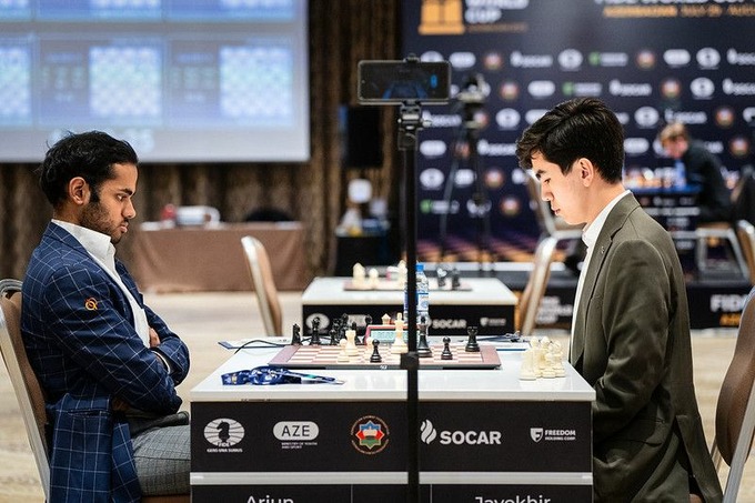 Арджун Эригайси и Жавохир Синдаров. Фото: Мария Емельянова / Chess.com.
