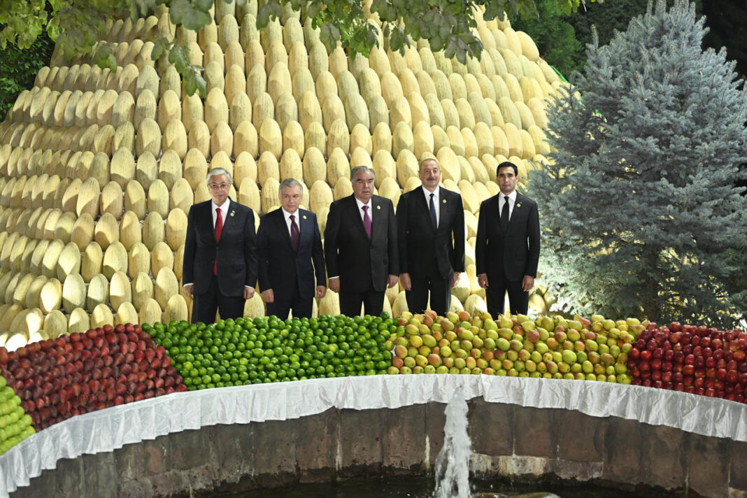2023_09_14_tajikistan_summit_12 Президент Туркменистана предложил поставлять свой газ и электроэнергию в страны ЦА и через их территории на внешние рынки