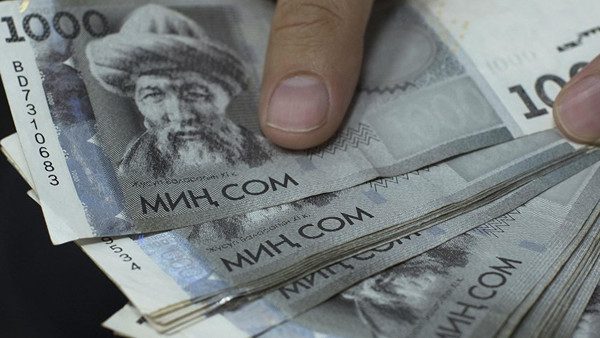 В половине областей КР платят зарплаты ниже средней по стране
