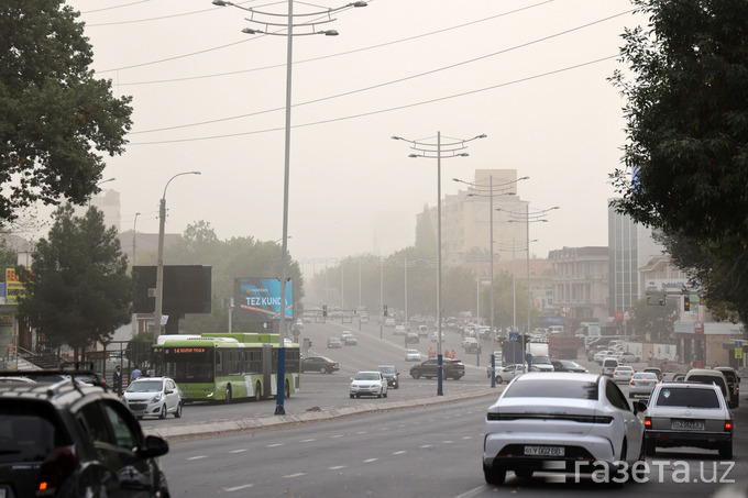 Фото: В Ташкенте наблюдается очередная пыльная буря