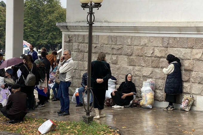 Тысячи беженцев из Нагорного Карабаха прибыли в Армению