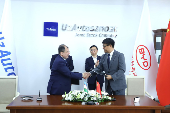 &laquo;Узавтосаноат&raquo; и китайская BYD Auto создадут СП по выпуску электромобилей в Узбекистане