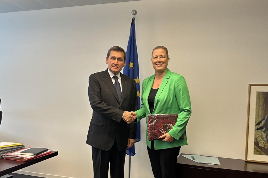 2023_10_23_eu_meredov_mid_mfa_01 Глава МИД Туркменистана обсудил с комиссаром ЕС сокращение выборов метана