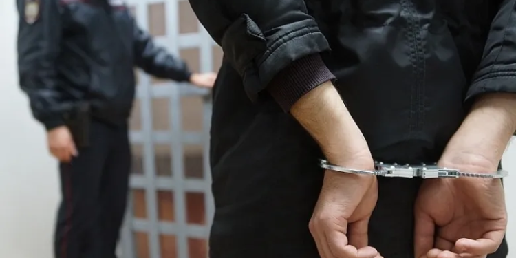 Житель Канибадама совершил кражу в доме своего брата