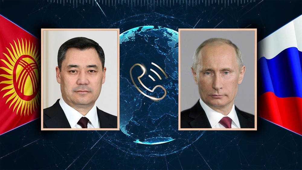 Садыр Жапаров поздравил Владимира Путина с днем рождения