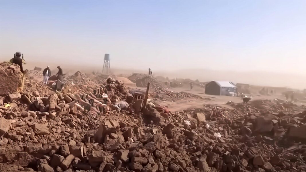 2023_10_09_afghanistan_earthquake_01 По разным данным в результате мощного землетрясения в Афганистане погибло от 500 до 5000 человек