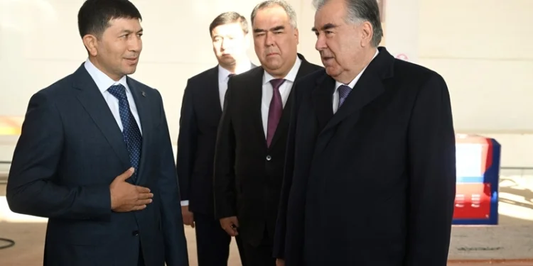 В Худжанде открылось предприятие по производству строительных материалов