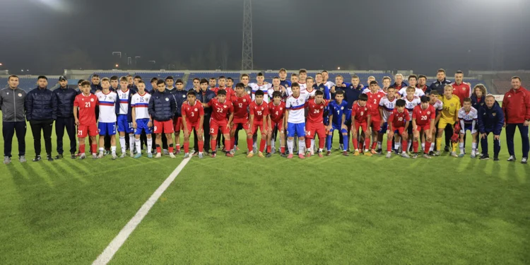 Юношеская сборная Таджикистана (U-15) провела первый из двух запланированных товарищеских матчей против сборной России