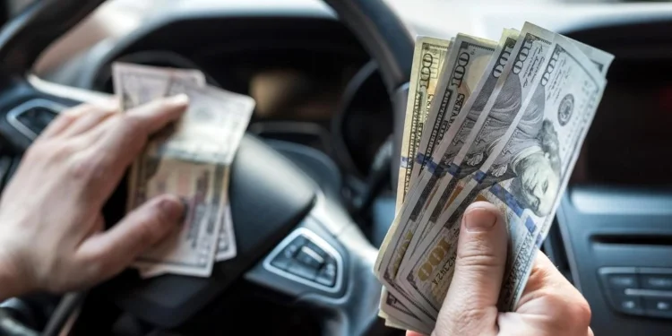 1 миллион 800 тысяч сомони потерял житель района Темурмалик на продаже автомашин