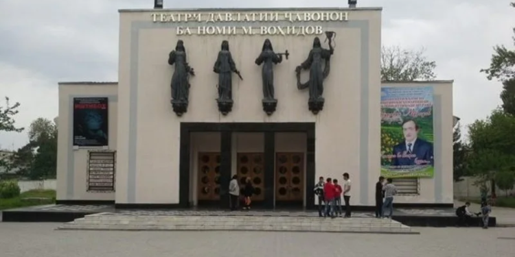 Таджикский театр представил в Туркменистане спектакль «Ночь вдали от Родины»