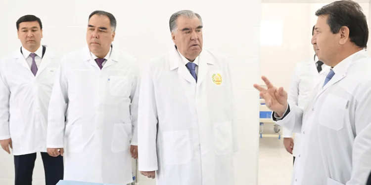 В Худжанде сдали в эксплуатацию Лечебно-диагностический центр «Аксон»