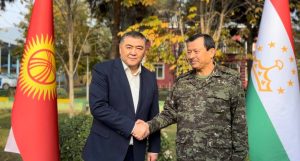 Debate Over Kyrgyzstan’s New Flag Overshadows Kyrgyz-Tajik Border Negotiations Debate Over Kyrgyzstan’s New Flag Overshadows Kyrgyz-Tajik Border Negotiations