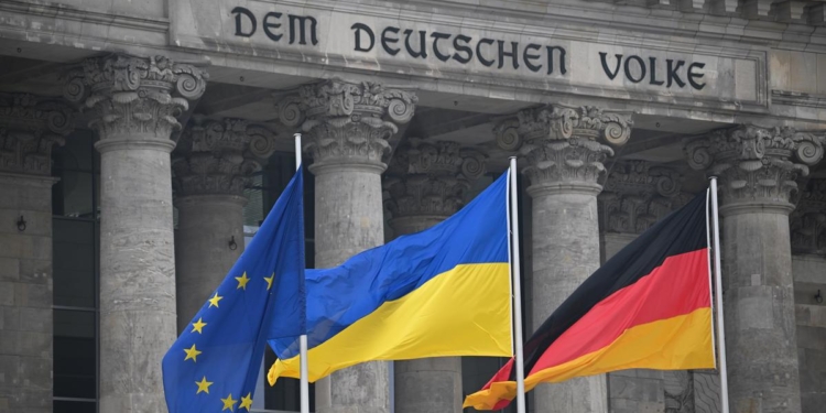 Украина и Германия провели очередной раунд переговоров по соглашению о безопасности