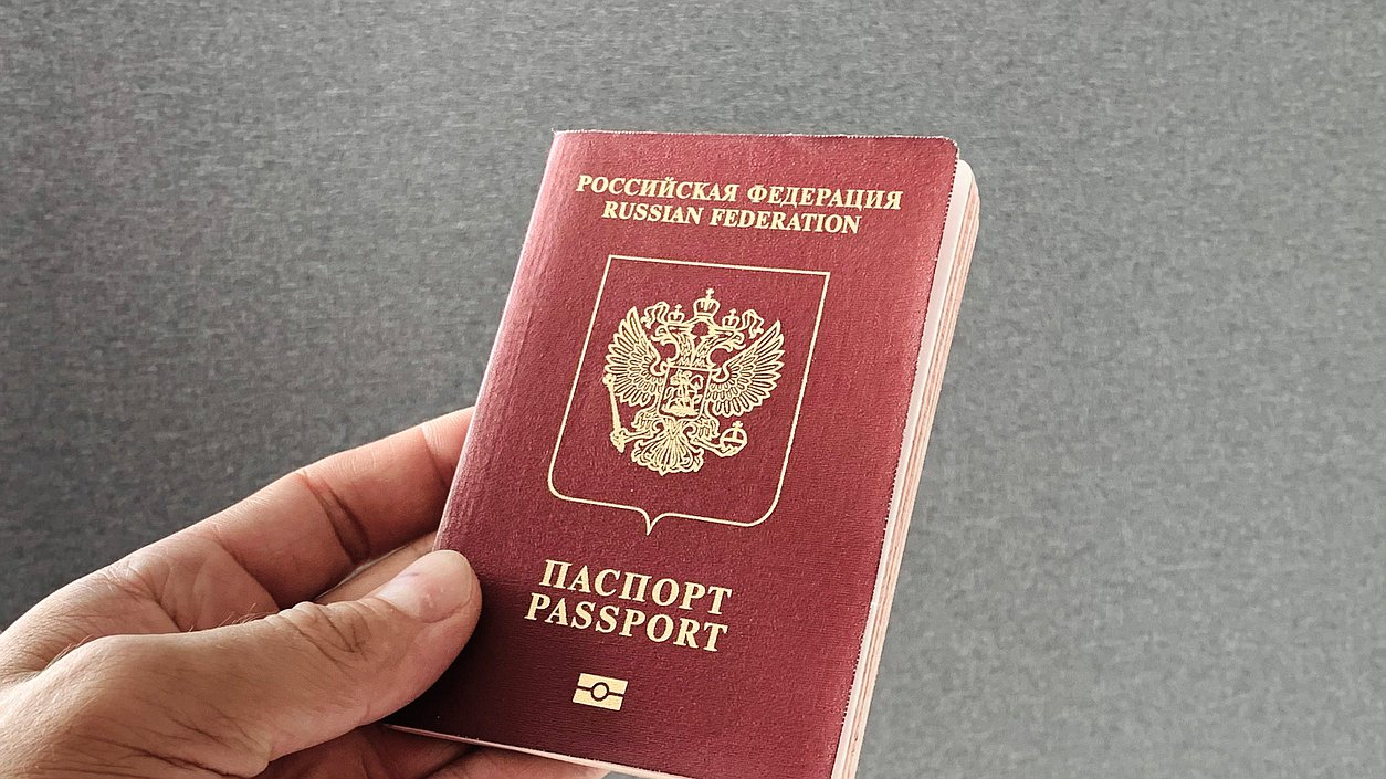 В поезде Бишкек — Самара задержали гражданина с поддельным паспортом РФ