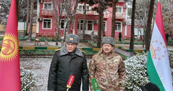 В Бустоне состоялась встреча сопредседателей правительственных делегаций Таджикистана и Киргизии