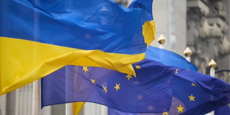 Саммит ЕС одобрил выделение Украине €50 млрд помощи