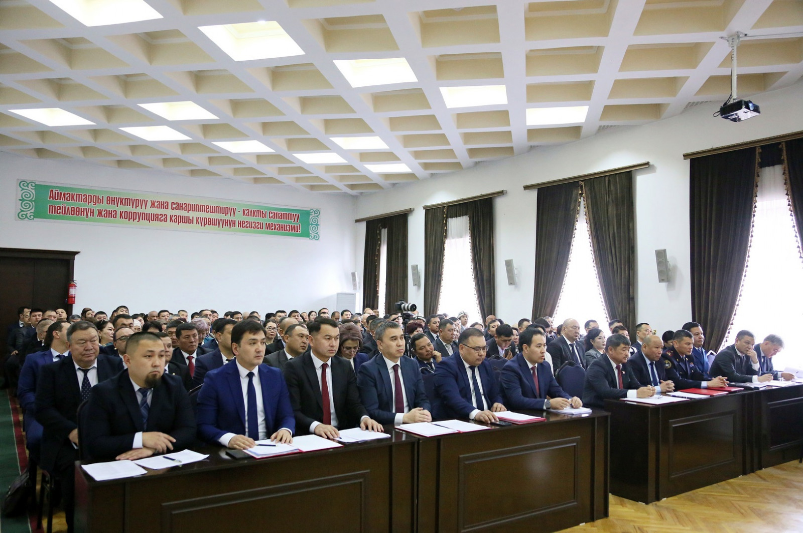 В медучреждениях Оша не хватает врачей и проблемы по детской смертности