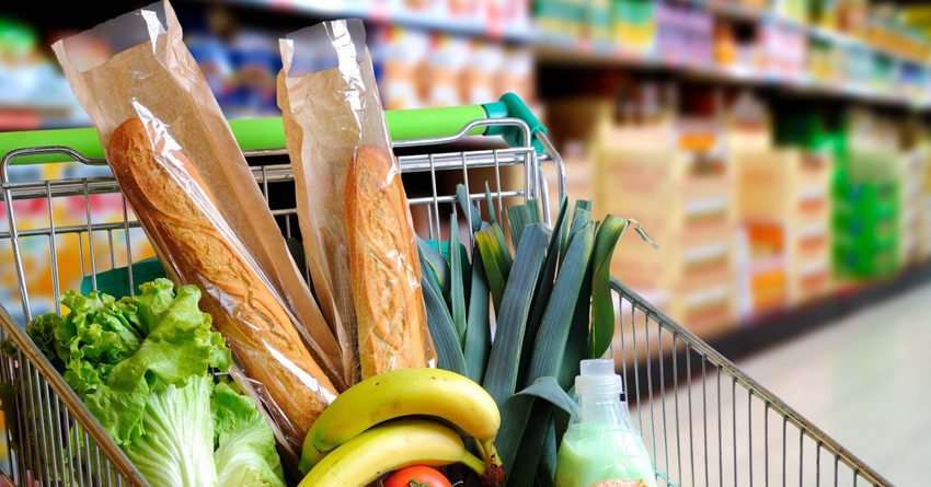 Меньше мяса и сыра: сколько и чего можно купить на зарплату в Бишкеке