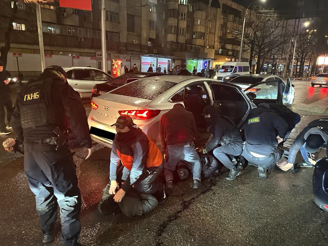 В Бишкеке задержаны иностранцы. Готовили покушение на руководство Кыргызстана