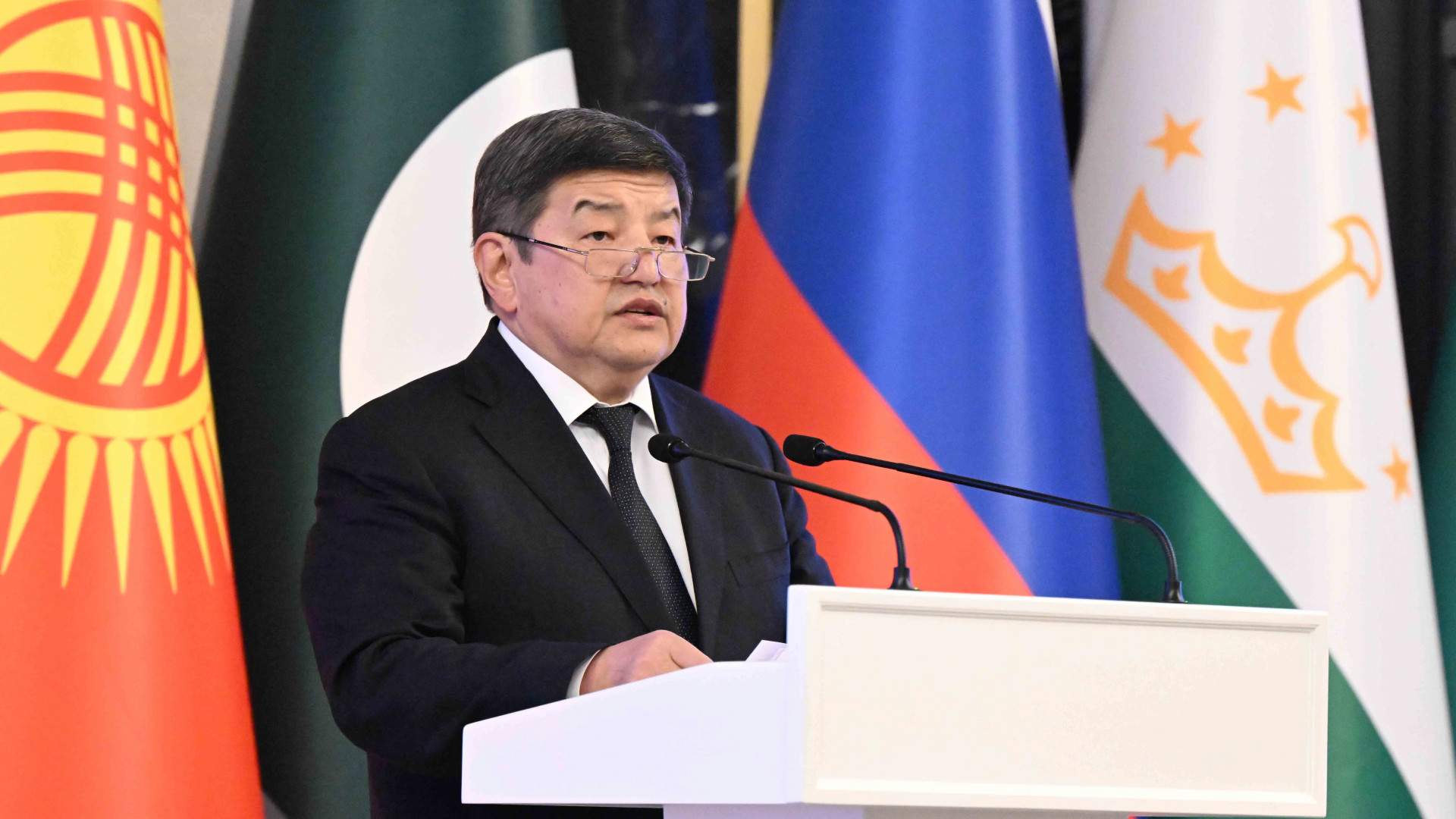 Акылбек Жапаров: Кабмин придает особое значение стратегическому развитию системы здравоохранения