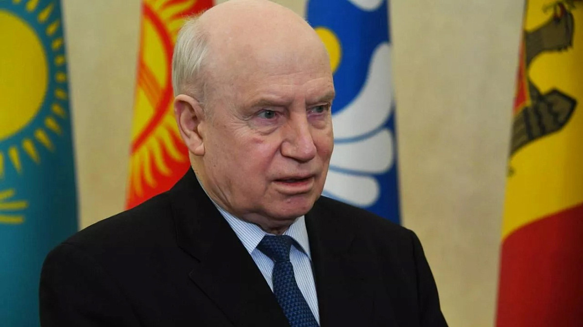 Генсек СНГ поздравил главу МИД Кыргызстана с 80-летием ведомства страны
