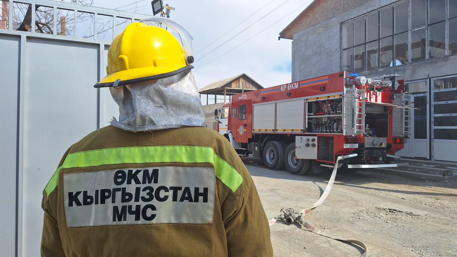 В Баткене произошел крупный пожар на рынке «Баяман баатыр»