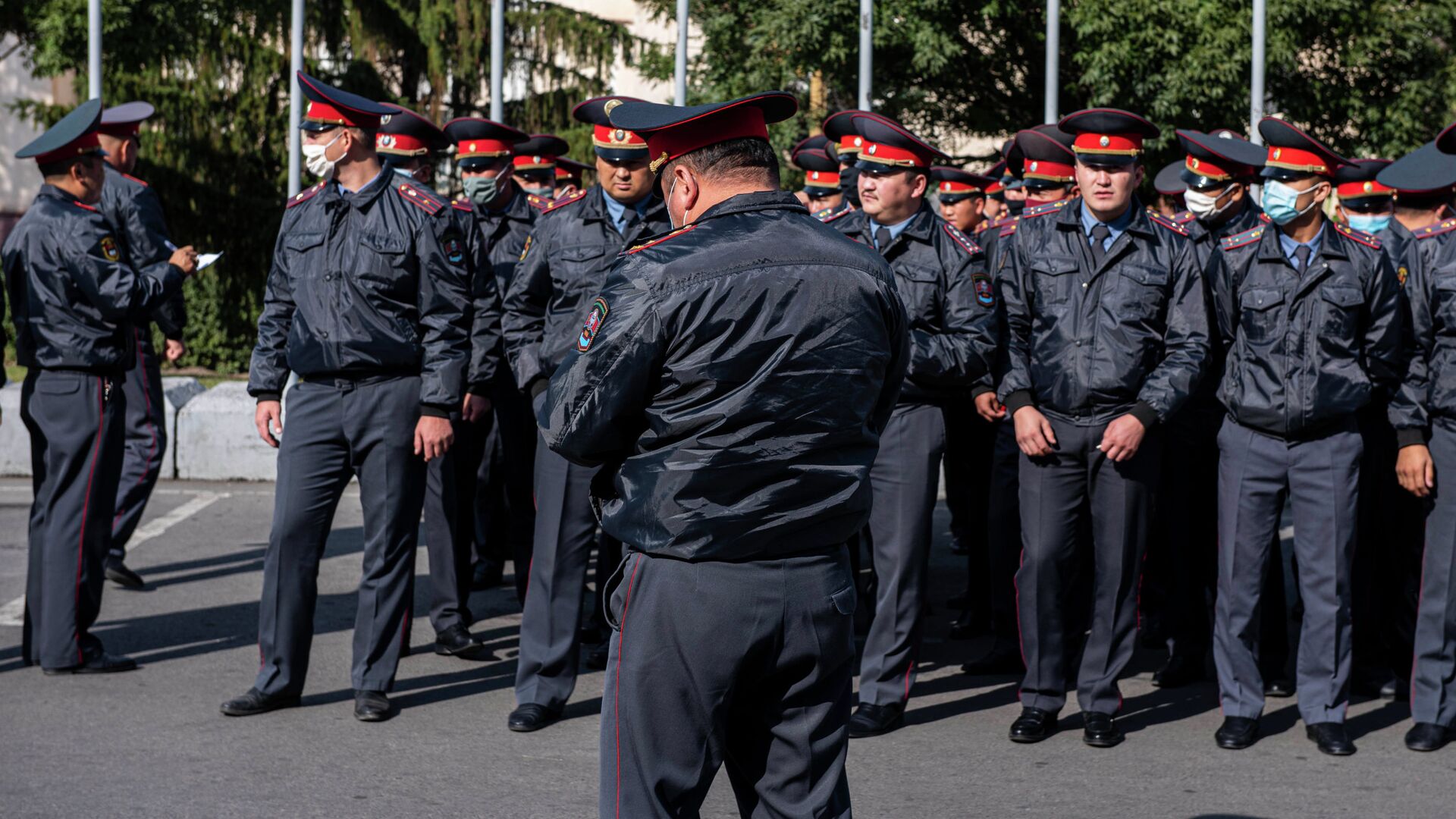 Милиция не реагировала на вызовы иностранных студентов. В кабмине КР пообещали разобраться
