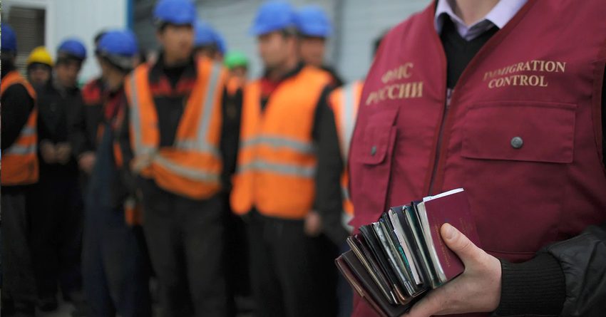 В России предложили развивать международную базу в сфере соглашения о трудовой миграции