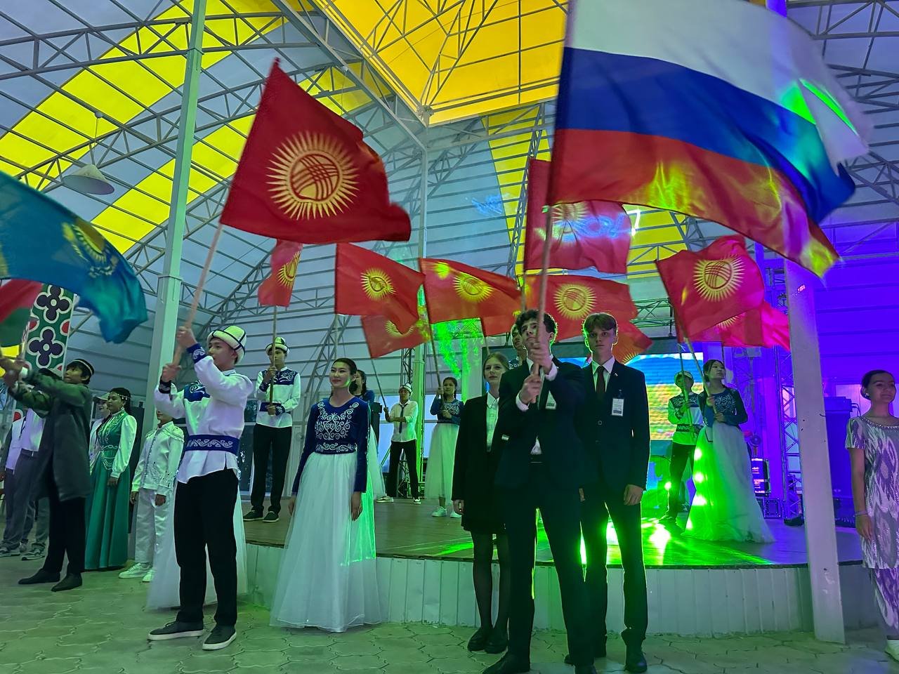 Фото МПА СНГ. Молодежный форум «Дети Содружества»
