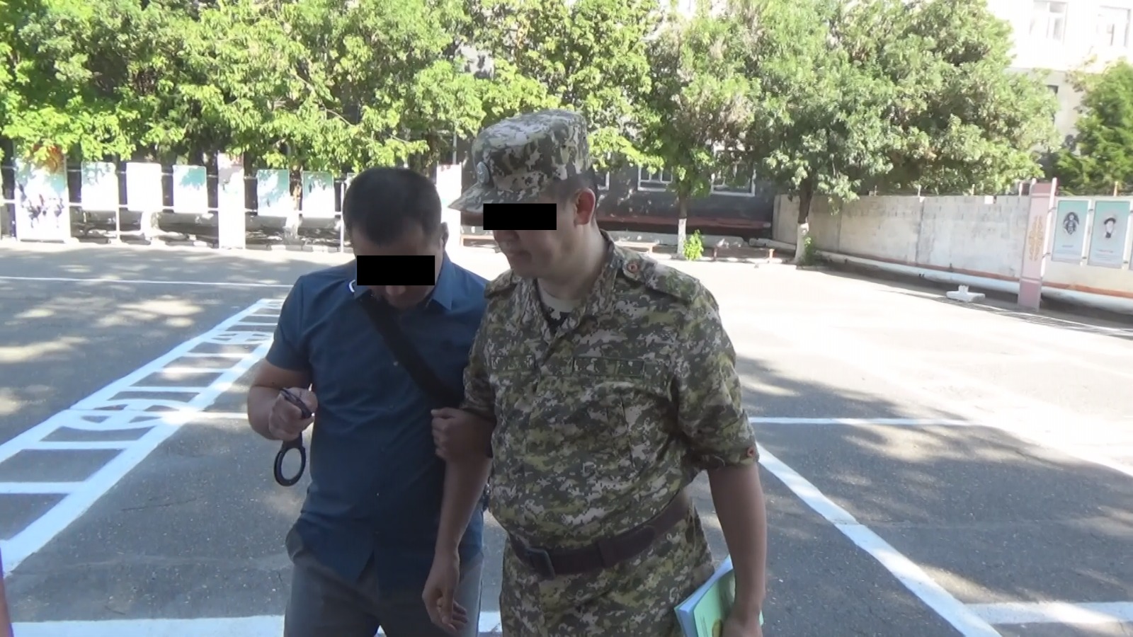 В городе Ош задержан офицер Погранслужбы. Вымогал у солдат деньги