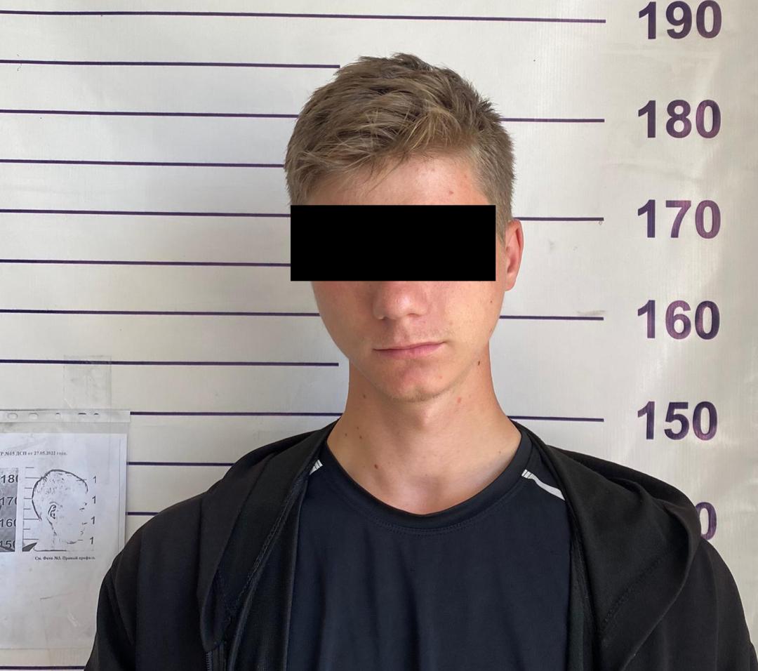 В Бишкеке задержан 20-летний закладчик наркотиков