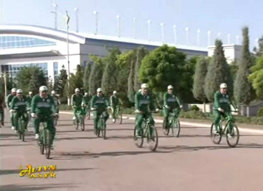 Отдыхающих попросили покинуть НТЗ «Аваза», чтобы там отдохнули члены кабмина