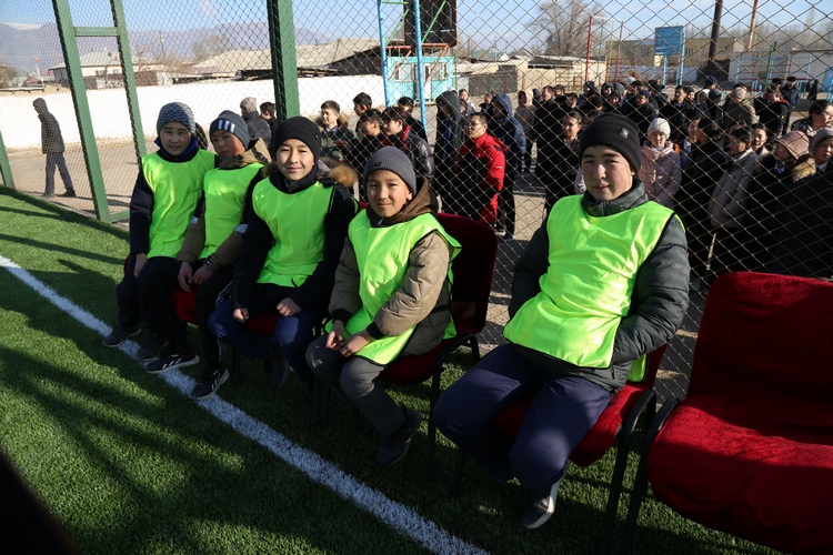 «Кумтор» помогает улучшать качество образования в регионах