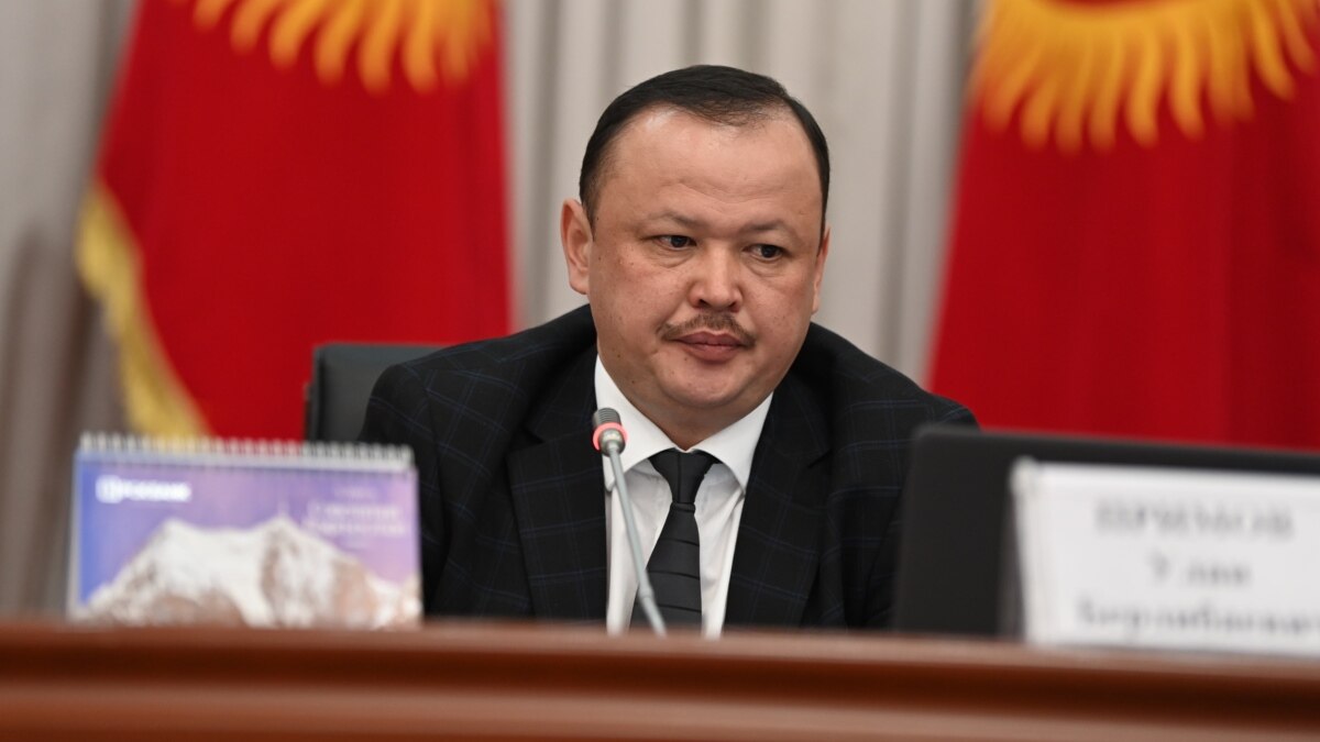 Стоит ли отказаться от «одномандатников» в Жогорку Кенеше? Мнения депутатов