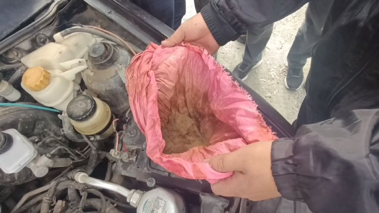 Почти полкило гашиша нашли под капотом машины на посту «Сосновка»