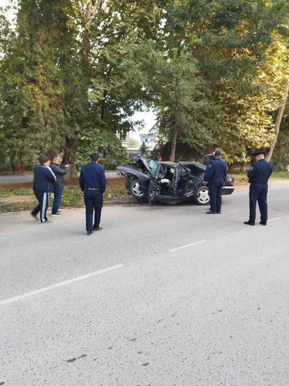 Машина всмятку. В Токтогуле произошло смертельное ДТП