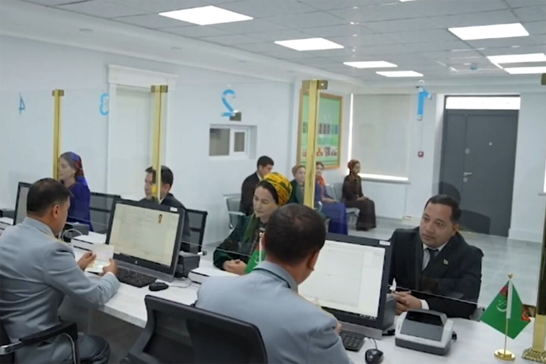 2024_09_21_passport_02 УВКБ: Туркменистан искоренил безгражданство