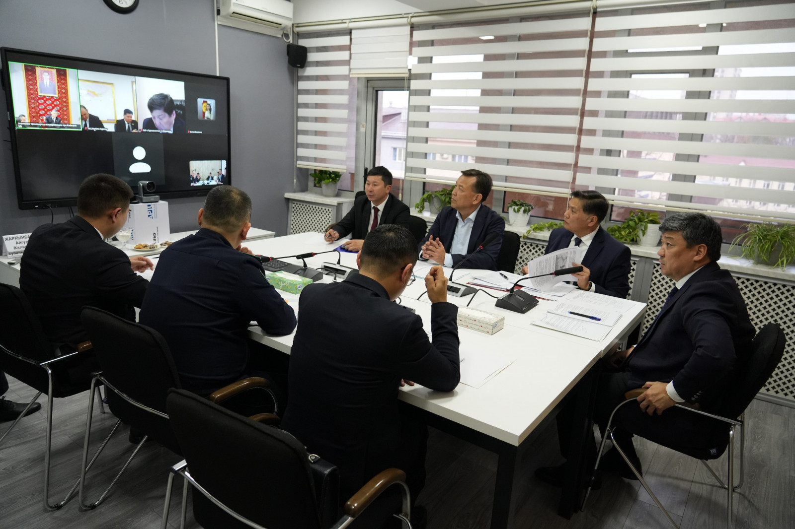 Кыргызстан и Туркменистан обсудили перевозки в Европу и Россию