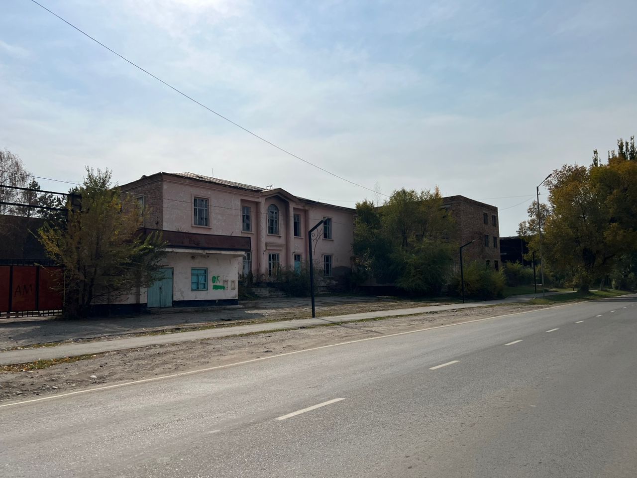 В Караколе здание завода стоимостью 252 миллиона сомов вернули государству