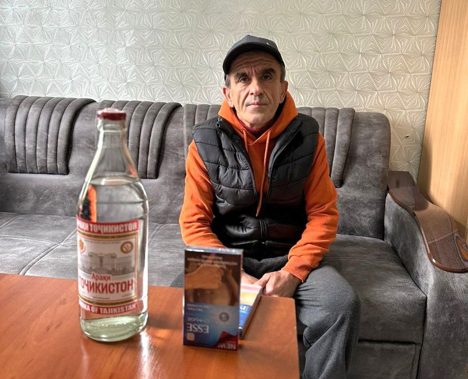 В Душанбе выявлены новые случаи продажи алкоголя и табака несовершеннолетним