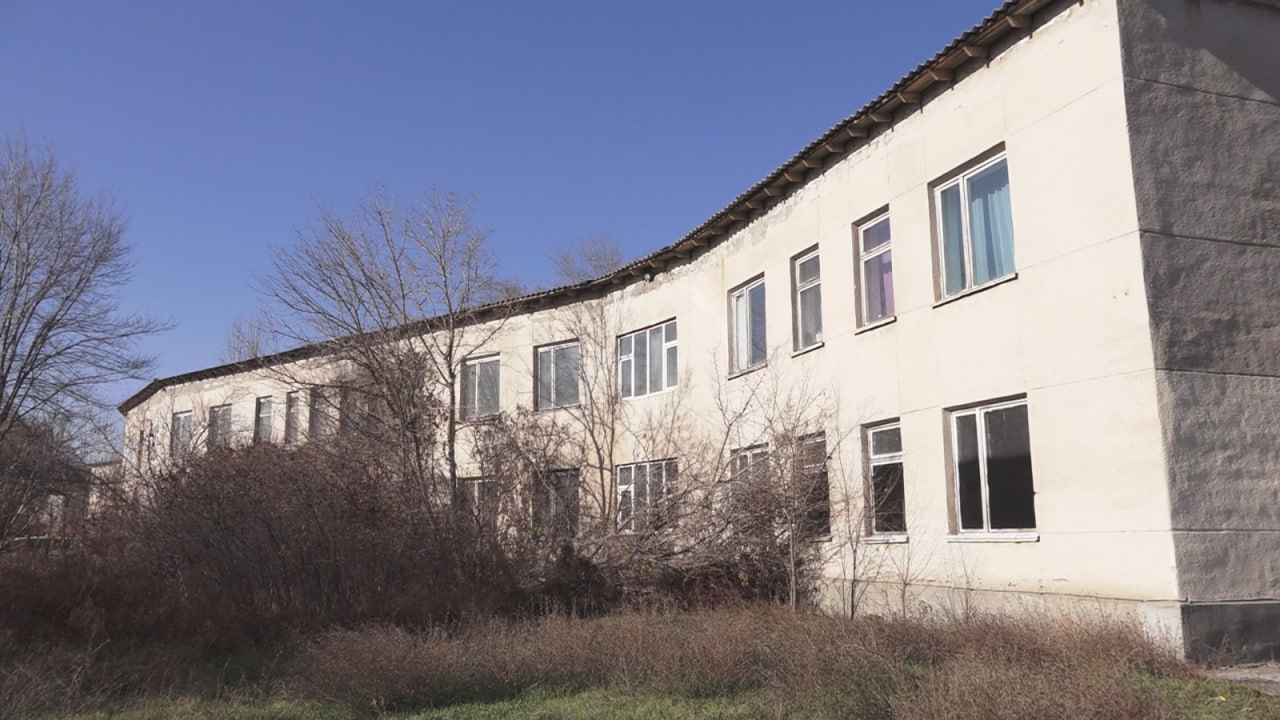 Здание бывшей больницы в Чуйской области станет областным роддомом
