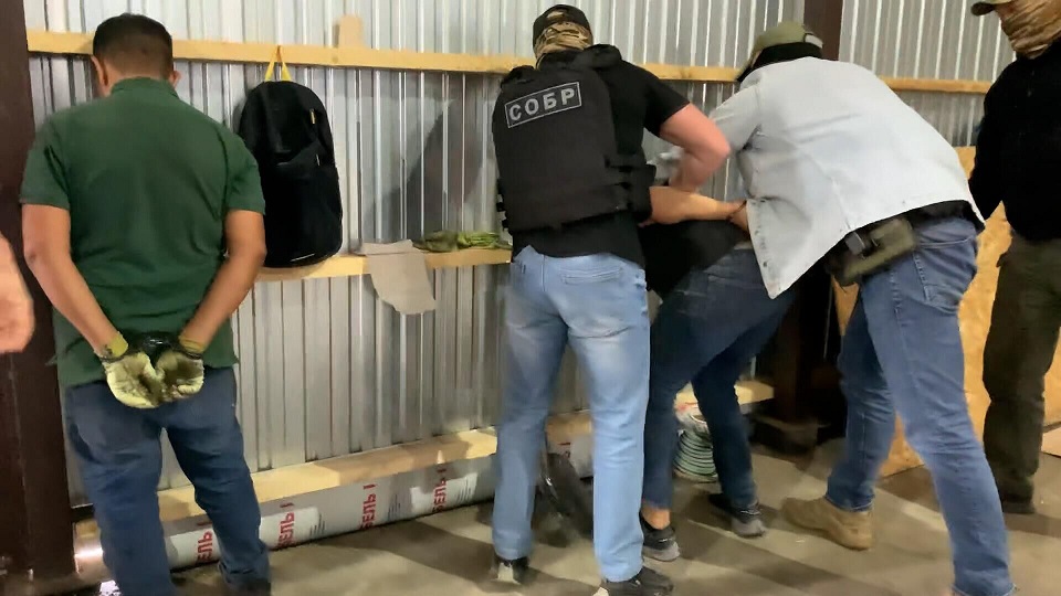 В Подмосковье задержали наркокурьеров с 570 килограммами кокаина