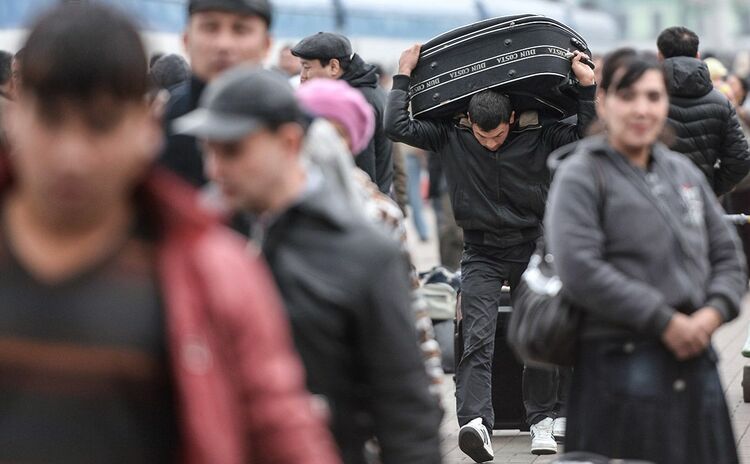 Проблемы для мигрантов и бизнеса. Влияние на Кыргызстан санкций против России