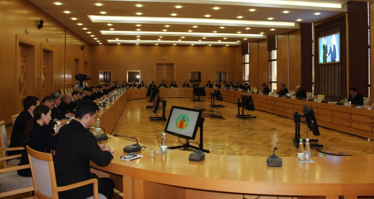 В Туркменистане рассмотрели задачи дипломатической службы на 2025 год