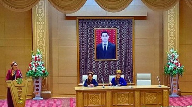 Библиотеки Туркменистана провели мероприятия к годовщине постоянного нейтралитета