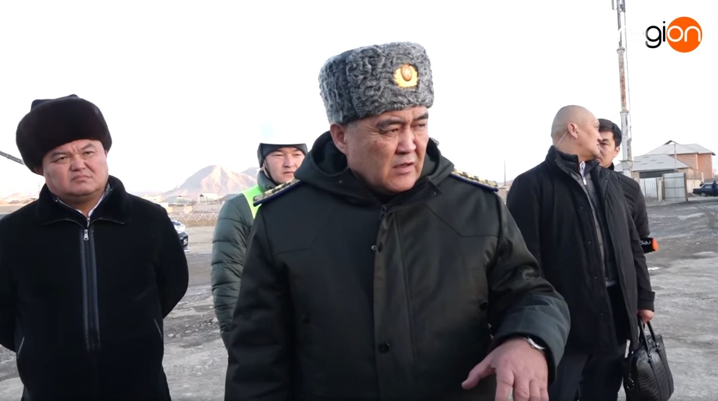 Фото Камчыбек Ташиев инспектировал строящиеся ипотечные дома в Баткенской области